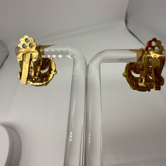 VINTAGE FAUX PEARL 80’s 90’s vibe GOLDTONE CLIP EARRINGS‎ - Picture 6 of 11